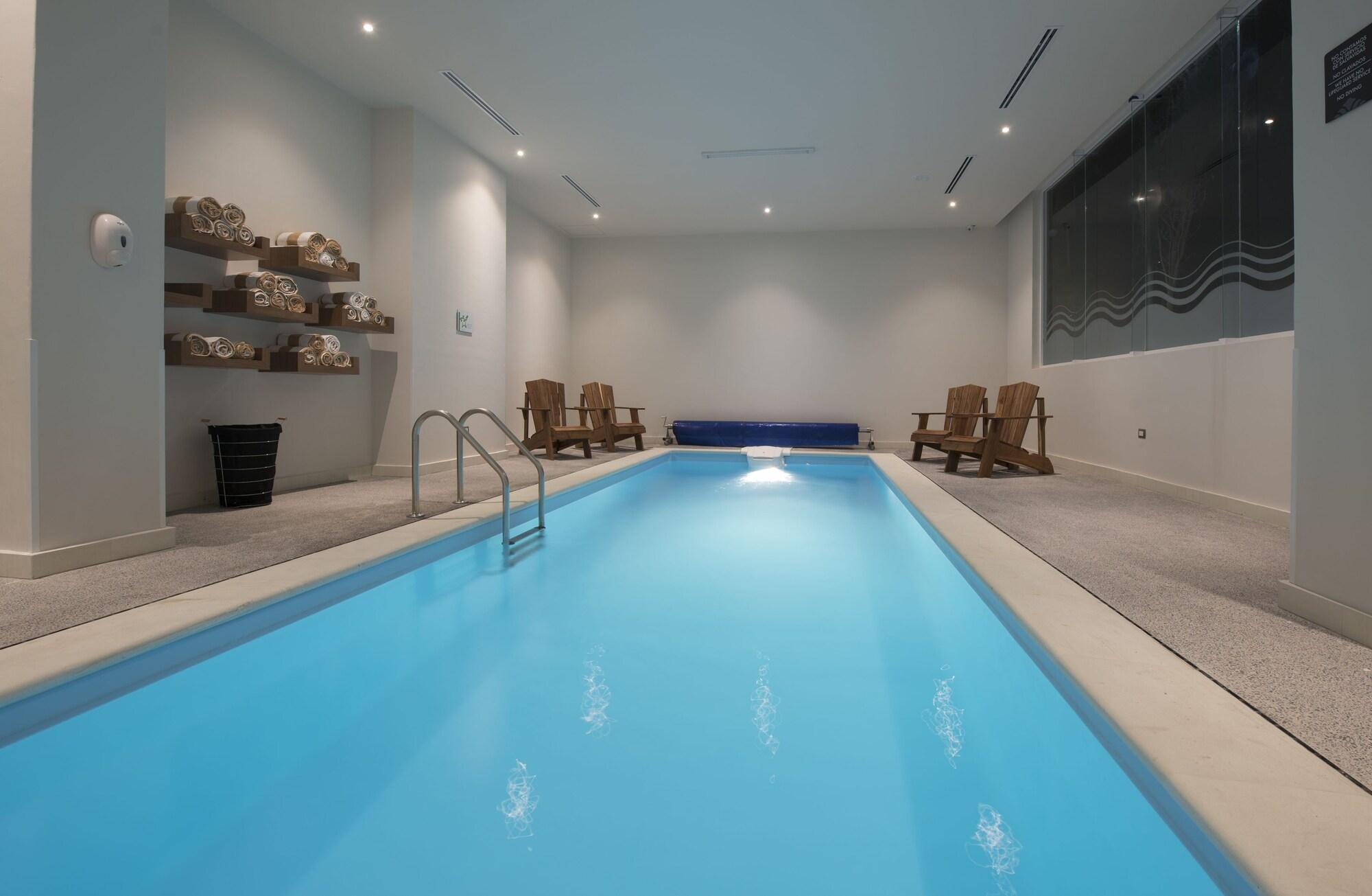Microtel Inn & Suites By Wyndham Irapuato Eksteriør bilde