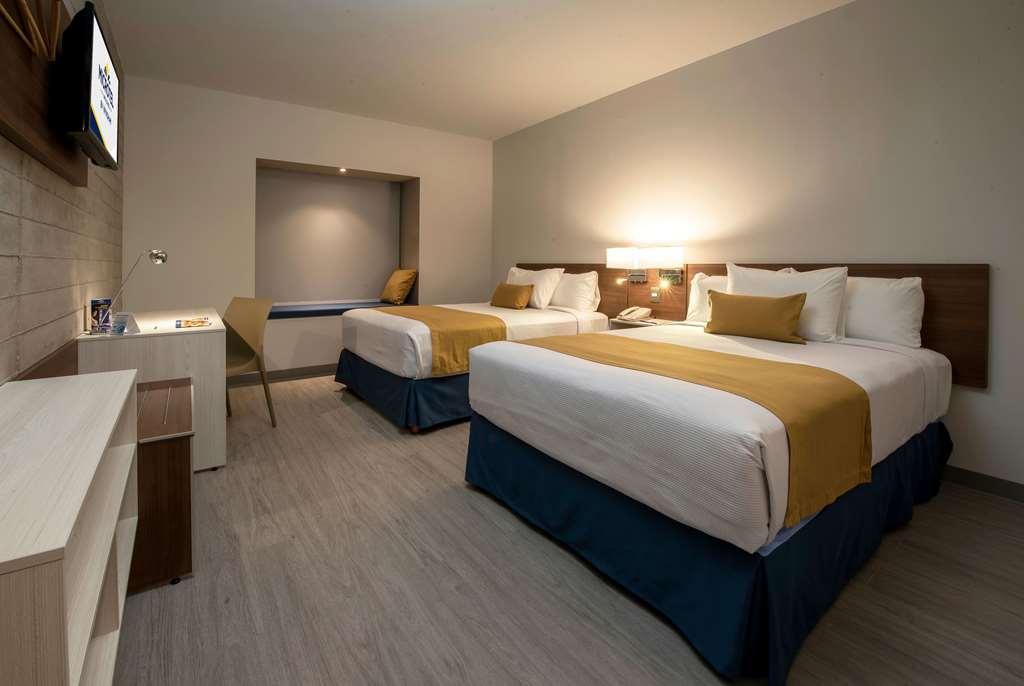 Microtel Inn & Suites By Wyndham Irapuato Rom bilde