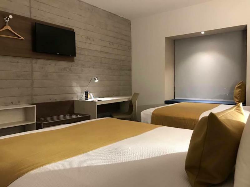 Microtel Inn & Suites By Wyndham Irapuato Eksteriør bilde